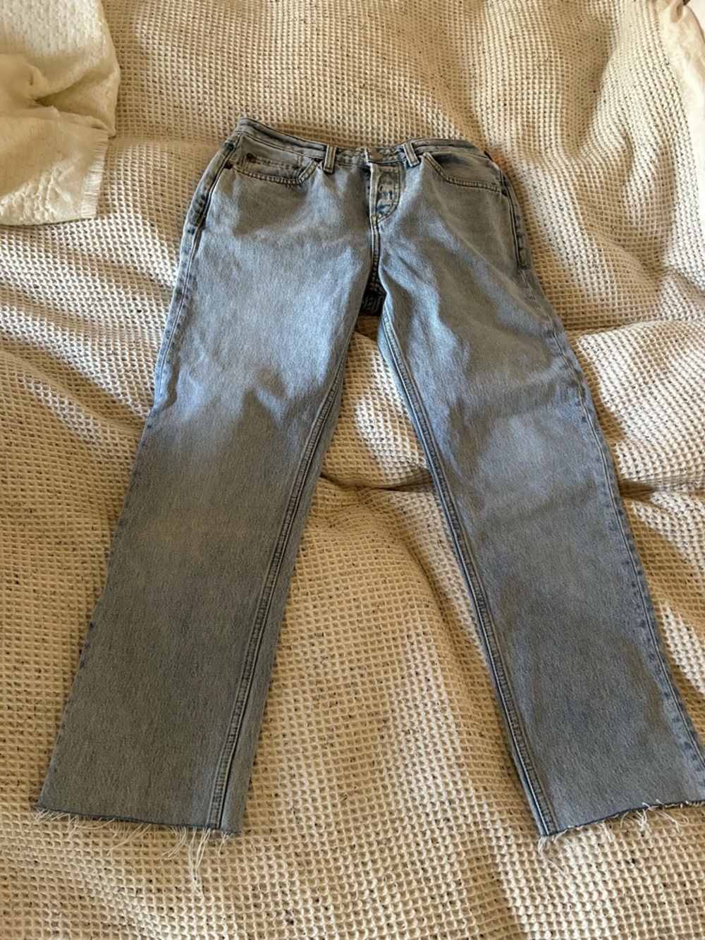 Re/Done X Pam Anderson The Anderson Jeans in Maliblue raw hem 25